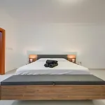 3bdr Flat With Seaview And Jacuzzi By Pmi Malta *