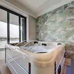 3bdr Flat With Seaview And Jacuzzi By Pmi Malta Sliema