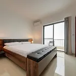 Apartament 3bdr Flat With Seaview And Jacuzzi By Pmi Malta *