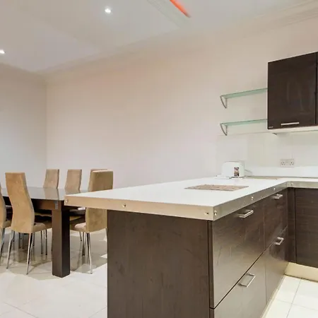 Apartment 3bdr Flat With Seaview And Jacuzzi