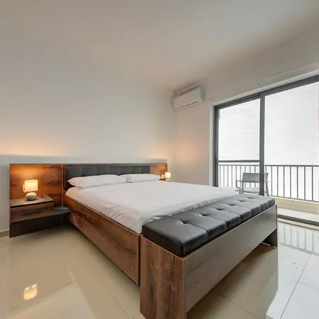 Apartment 3bdr Flat With Seaview And Jacuzzi *