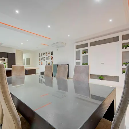 3bdr Flat With Seaview And Jacuzzi Apartament