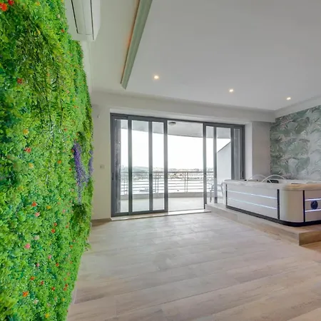 3bdr Flat With Seaview And Jacuzzi * Sliema