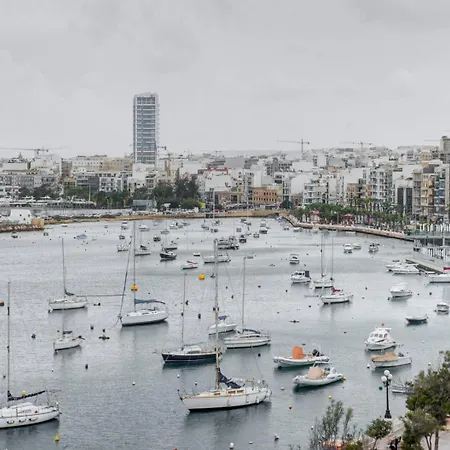 3bdr Flat With Seaview And Jacuzzi * Sliema