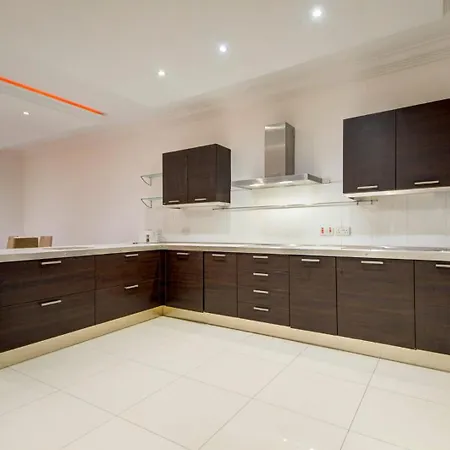 3bdr Flat With Seaview And Jacuzzi *