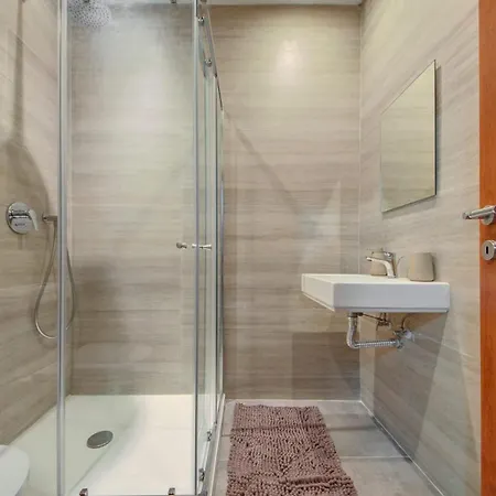 شقة 3bdr Flat With Seaview And Jacuzzi سليمة