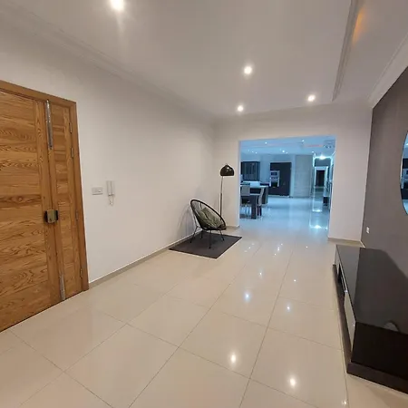 شقة 3bdr Flat With Seaview And Jacuzzi