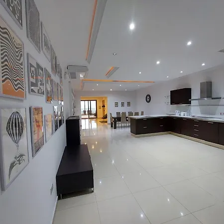 3bdr Flat With Seaview And Jacuzzi Apartment Sliema