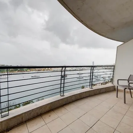 3bdr Flat With Seaview And Jacuzzi By Pmi Malta Слима