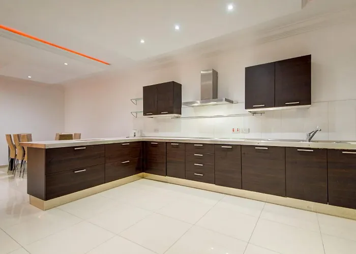 3bdr Flat With Seaview And Jacuzzi By Pmi Malta *