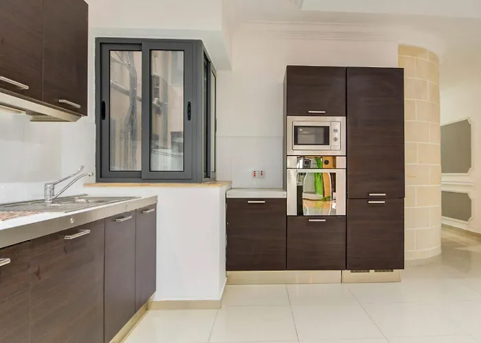 3bdr Flat With Seaview And Jacuzzi *